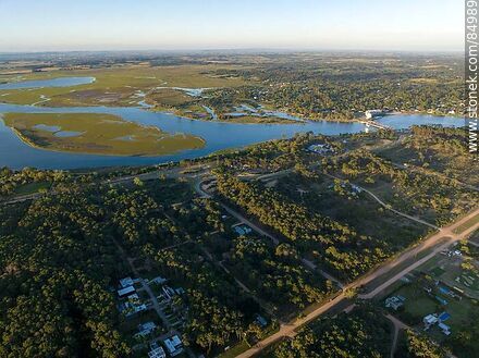 Vista aérea de El Placer y el arroyo Maldonado - Punta del Este y balnearios cercanos - URUGUAY. Foto No. 84989