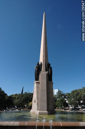 Obelisco a los Constituyentes de 1830. - Departamento de Montevideo - URUGUAY. Foto No. 29547
