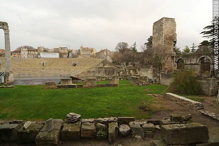 Ruinas de la época romana. Teatro antiguo. - Región Provenza-Alpes-Costa Azul - FRANCIA. Foto No. 29989