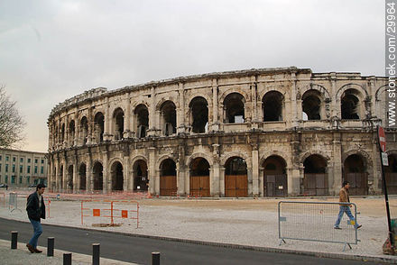 Anfiteatro de Nimes, de la época romana. Arena de Nîmes. Boulevard des Arènes. - Región de Languedoc-Rousillon - FRANCIA. Foto No. 29964