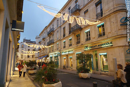 Downtown Nîmes - Region of Languedoc-Rousillon - FRANCE. Photo #29932