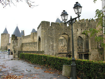 La Porte Narbonnaise de la Cité de Carcassonne - Región de Languedoc-Rousillon - FRANCIA. Foto No. 30190