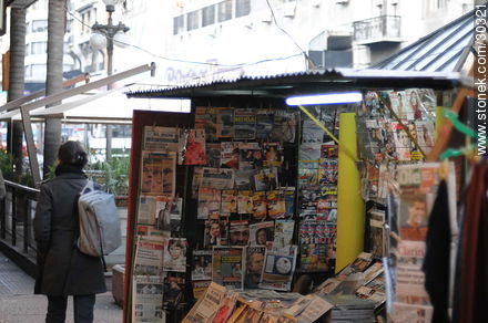 Newspapers an magazines in 18 de Julio Ave. - Department of Montevideo - URUGUAY. Photo #30321