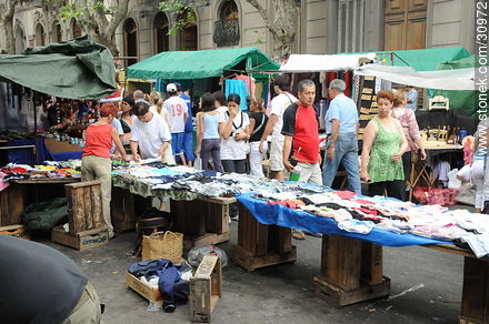 Tristan Narvaja market fair - Department of Montevideo - URUGUAY. Photo #30972