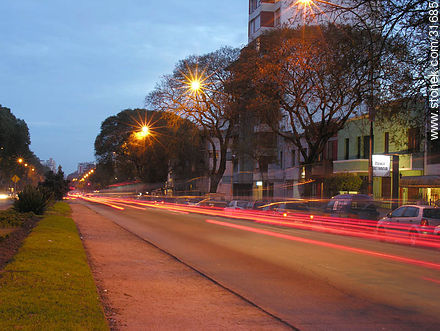 Bulevar Artigas y Maldonado - Departamento de Montevideo - URUGUAY. Foto No. 31685