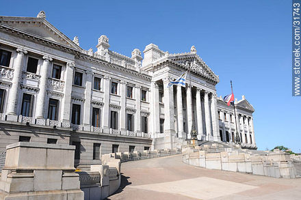 Palacio Legislativo - Department of Montevideo - URUGUAY. Photo #31743