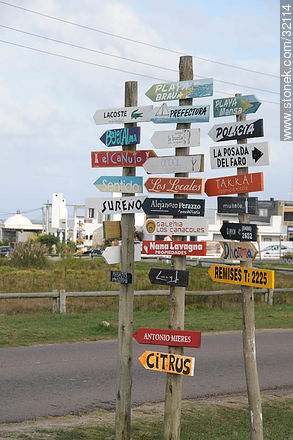 Signals - Punta del Este and its near resorts - URUGUAY. Photo #32114