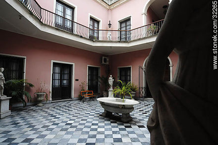 Museo Romántico - Departamento de Montevideo - URUGUAY. Foto No. 32265