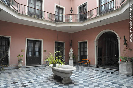 Museo Romántico - Departamento de Montevideo - URUGUAY. Foto No. 32263