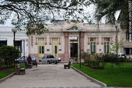 Intendencia Municipal de Tacuarembó - Departamento de Tacuarembó - URUGUAY. Foto No. 32667