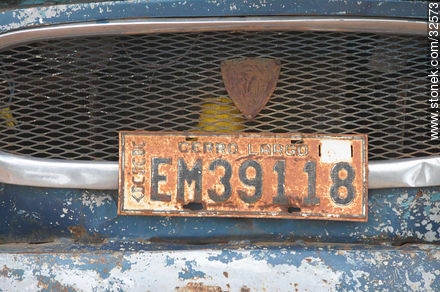 Old car registry - Tacuarembo - URUGUAY. Photo #32573