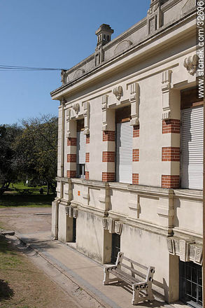 Facultad de Agronomía. - Departamento de Montevideo - URUGUAY. Foto No. 32696