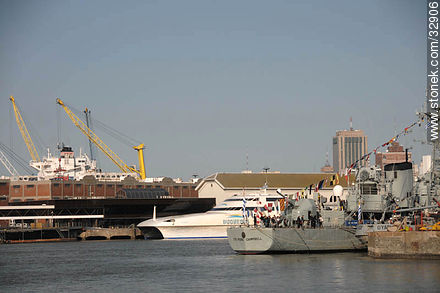Port of Montevideo - Department of Montevideo - URUGUAY. Photo #32906