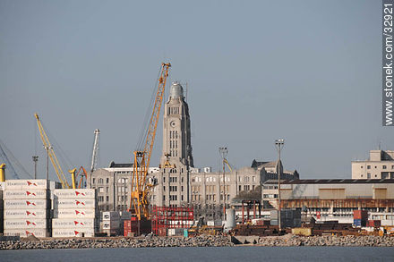 Port of Montevideo - Department of Montevideo - URUGUAY. Photo #32921