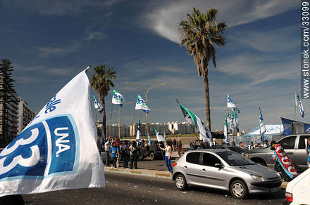 Rambla y Av. Brasil. Publicidad electoral del Partido Nacional - Departamento de Montevideo - URUGUAY. Foto No. 33099