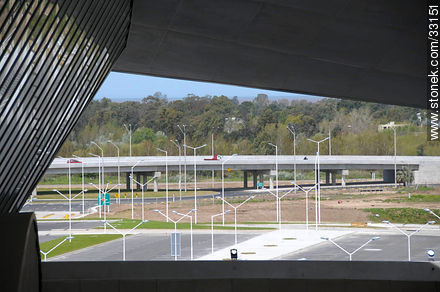 New stretch of the route 101 from the new Carrasco airport in Uruguay - Department of Canelones - URUGUAY. Photo #33151