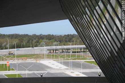 New stretch of the route 101 from the new Carrasco airport in Uruguay - Department of Canelones - URUGUAY. Photo #33153