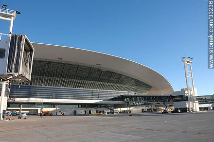 Nuevo aeropuerto internacional de Carrasco, 2009. - Departamento de Canelones - URUGUAY. Foto No. 33236