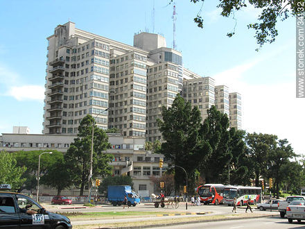 Hospital de Clínicas de Montevideo. Avenida Italia y Las Heras. - Departamento de Montevideo - URUGUAY. Foto No. 34132
