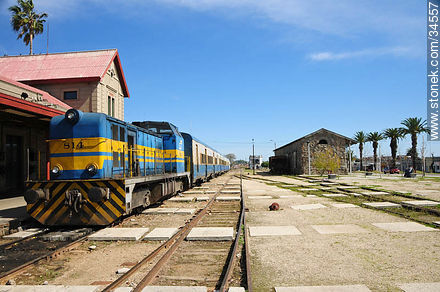 Estación de ferrocarril de San José. - Departamento de San José - URUGUAY. Foto No. 34557