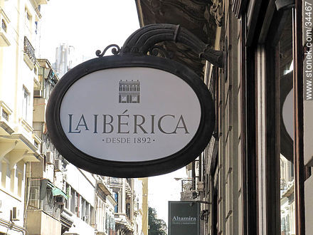 Bazar la Ibérica desde 1892 en Montevideo - Departamento de Montevideo - URUGUAY. Foto No. 34467