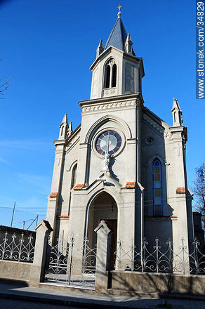 Iglesia en Mercedes - Departamento de Soriano - URUGUAY. Foto No. 34829