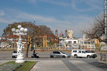 Boulevard beside the river - Soriano - URUGUAY. Photo #34734