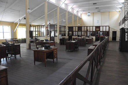 Museo de la Revolución Industrial. Oficinas del ex frigorífico Anglo - Departamento de Río Negro - URUGUAY. Foto No. 35242