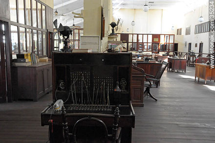 Industrial revolution museum in Fray Bentos. Ex meat processor plant office. - Rio Negro - URUGUAY. Photo #35234