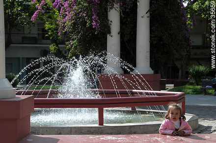Sarandí square fountain - Durazno - URUGUAY. Photo #35659