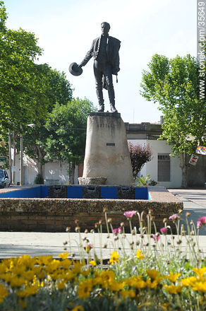 Plaza Artigas - Departamento de Durazno - URUGUAY. Foto No. 35649