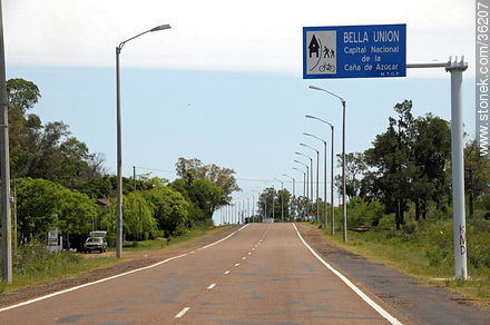 Route 3 to Bella Unión from Brazil - Artigas - URUGUAY. Photo #36207