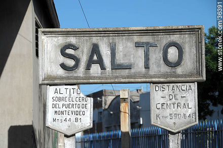 Estación de trenes de Salto - Departamento de Salto - URUGUAY. Foto No. 36391
