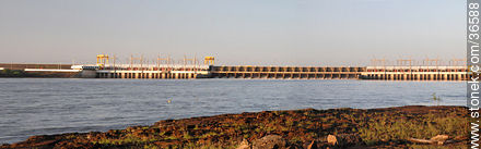 Salto grande hydroelectric dam - Department of Salto - URUGUAY. Photo #36588