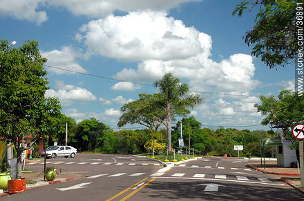 Calles del balneario Termas del Daymán - Departamento de Salto - URUGUAY. Foto No. 36891