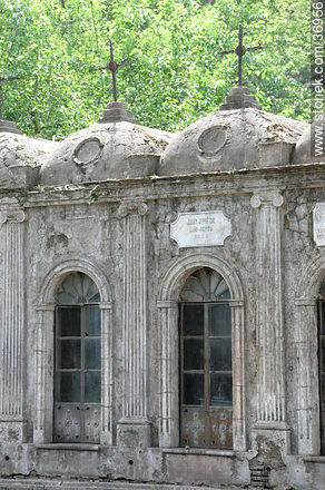 Monumento a Perpetuidad. Cripta de Juan José de los Reyes. 1899. - Departamento de Paysandú - URUGUAY. Foto No. 36956