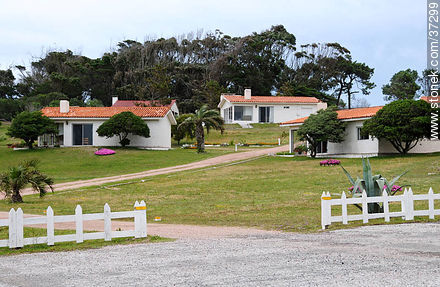 Paque Nacional de Santa Teresa. Cabañas para turistas. - Departamento de Rocha - URUGUAY. Foto No. 37299