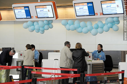 Pluna airlines check-in -  - URUGUAY. Photo #37816