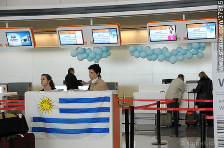 Pluna airlines check-in -  - URUGUAY. Photo #37815