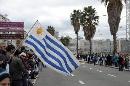 Recibimiento de la Selección Uruguaya de Fútbol en la rambla de Pocitos de Montevideo el 13 de Julio de 2010. -  - URUGUAY. Foto No. 37974