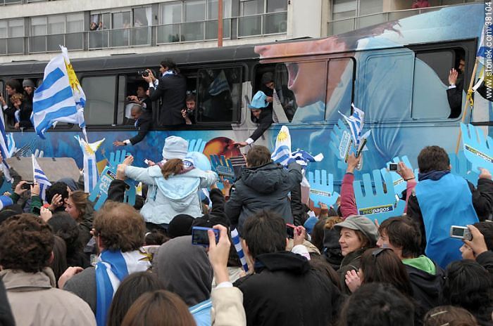 Uruguayan footbal soccer team reception after playing the World Cup in South Africa, 2010. -  - URUGUAY. Photo #38104