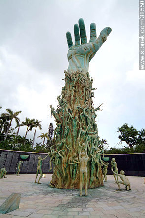 Memorial al Holocausto judío, en Miami Beach - Estado de Florida - EE.UU.-CANADÁ. Foto No. 38550
