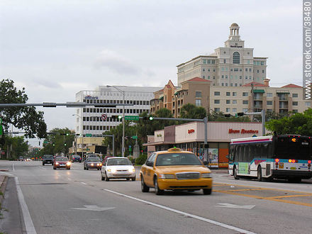 Le Jeune road in Coral Gables - State of Florida - USA-CANADA. Photo #38480