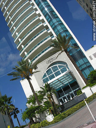 Capobella condominium at Miami Beach. Collins Avenue. - State of Florida - USA-CANADA. Photo #38421