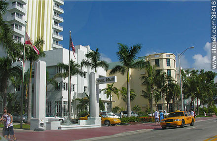Royal Palm Hotel at Collins Ave. - State of Florida - USA-CANADA. Photo #38416