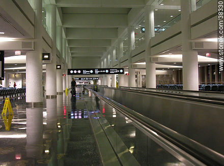 Miami Airport. - State of Florida - USA-CANADA. Photo #38330