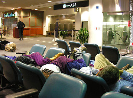 Miami Airport. Delayed flight. - State of Florida - USA-CANADA. Photo #38327