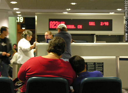 Miami Airport. Delayed flight. - State of Florida - USA-CANADA. Photo #38322