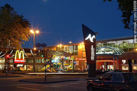 Montevideo Shopping Center - Department of Montevideo - URUGUAY. Photo #38868