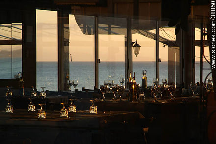 Restaurant in front of the sea - Punta del Este and its near resorts - URUGUAY. Photo #38850